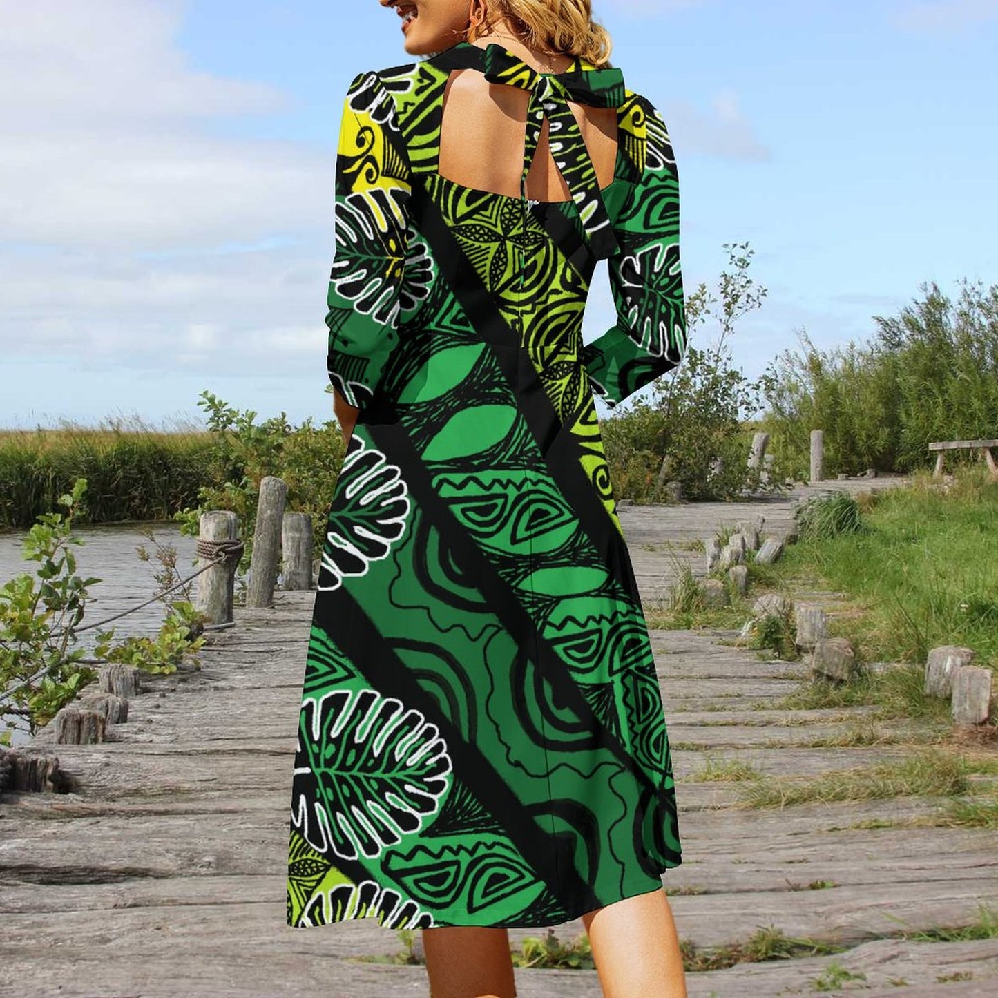 Robe évasée à nœud