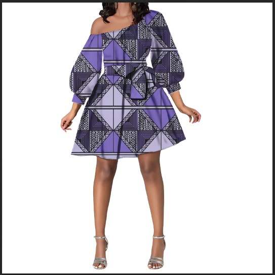 Robe violette évasée imprimée